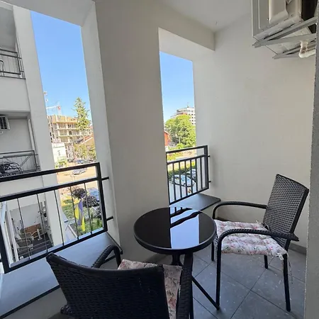 в жк срібний дім люкс Apartment *